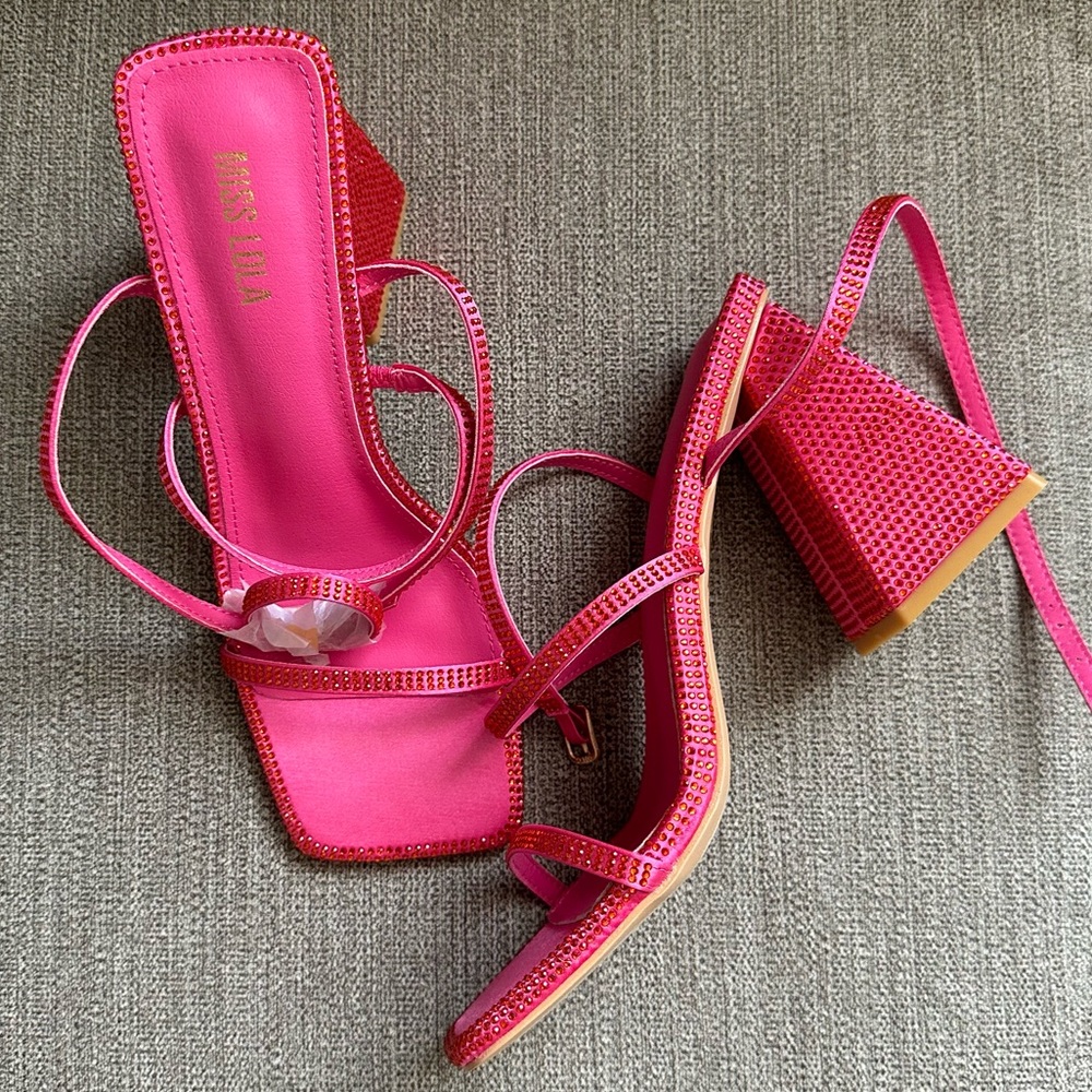 MISS LOLA PINK BLOCK HEEL SANDALS BRAND NEW Size 8